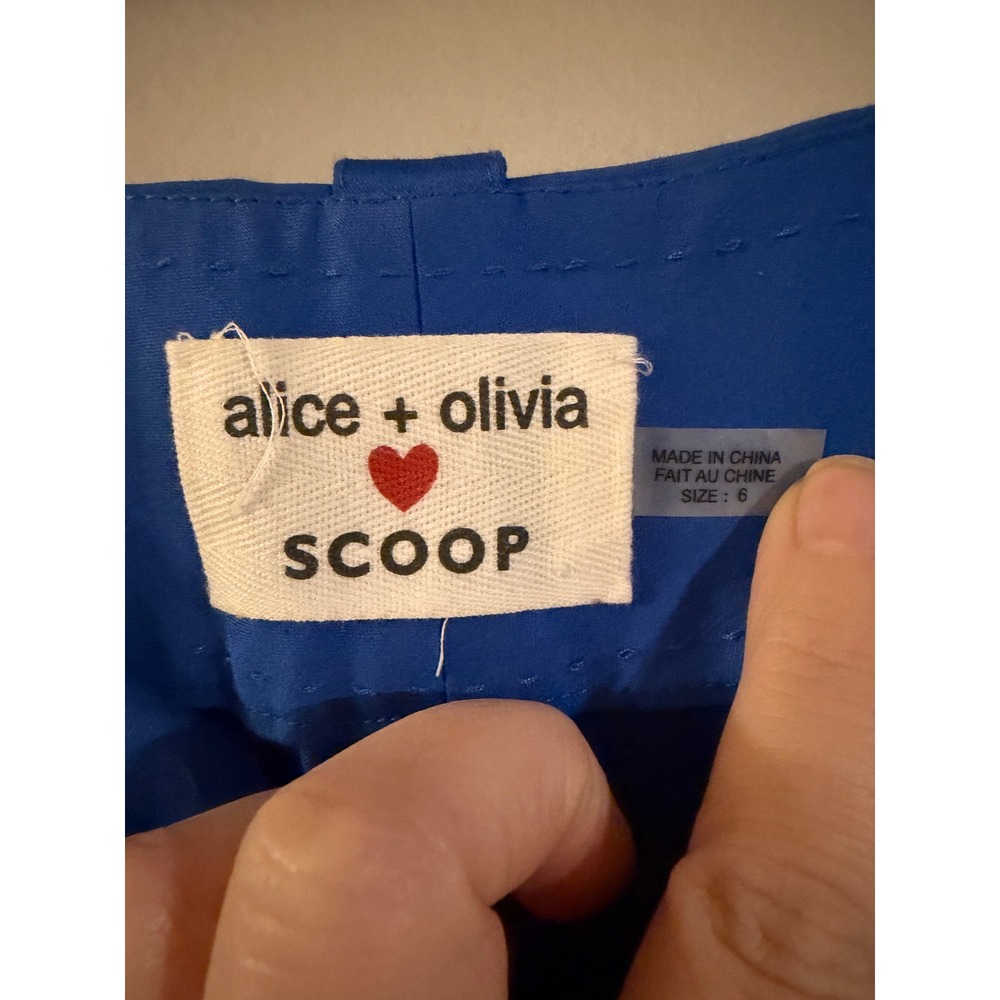 Alice + Olivia Scoop Royal Blue Cuffed Tailored Shorts Size 6 - Picture 4 of 8